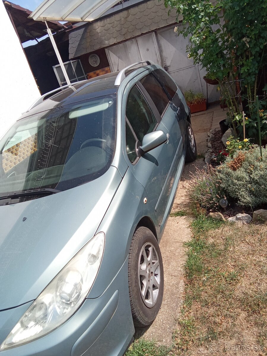 Peugeot 307SW 1.6hdi 7miestme