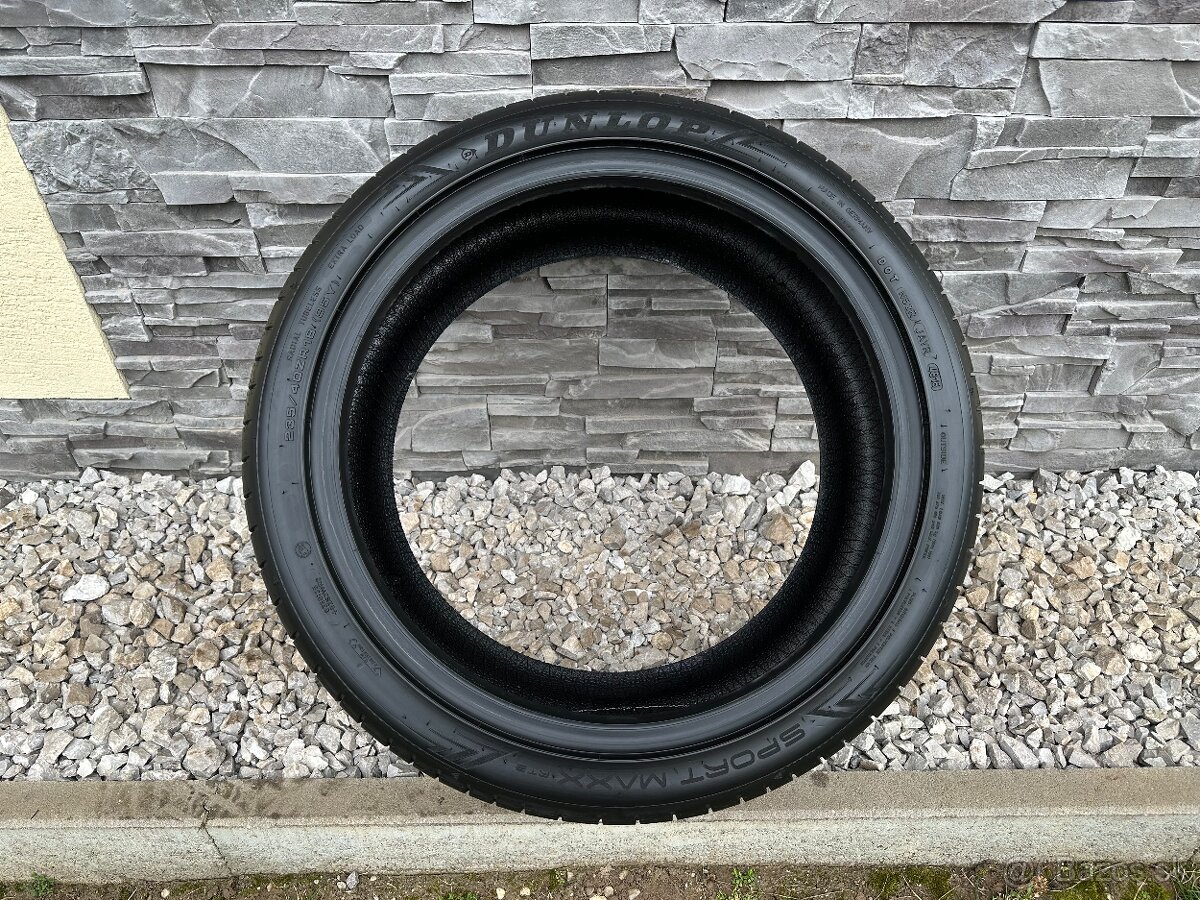 235/40 R18 95Y XL letná DUNLOP