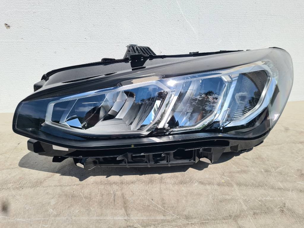 BMW 2 U06 active tourer 21- lave full led svetlo