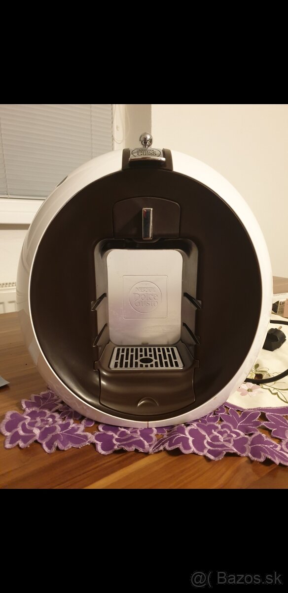 Kavovar dolce gusto