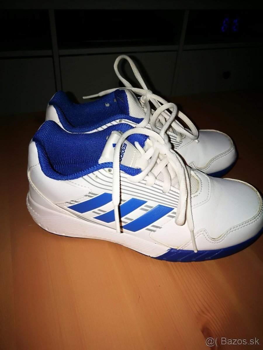 Adidas tenisky v. 34