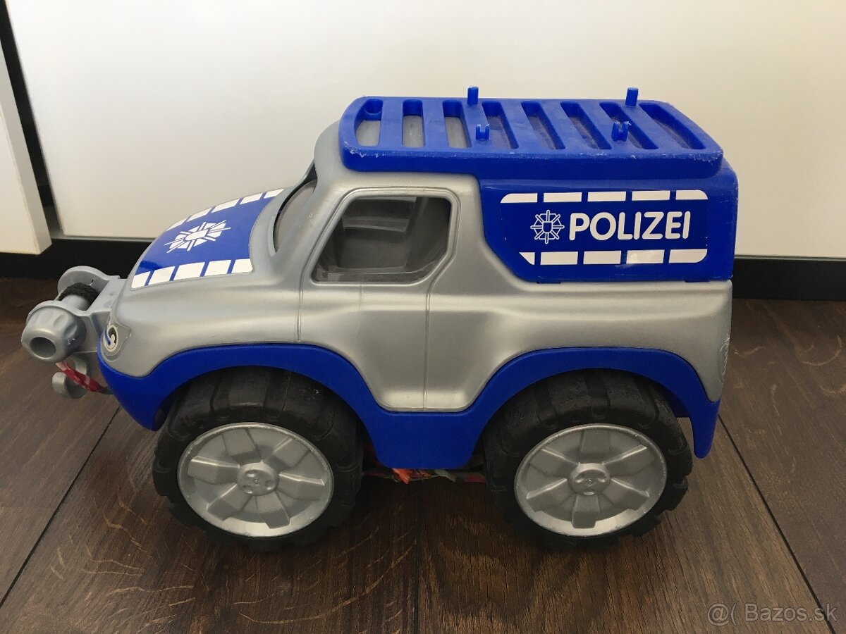 Policajné auto