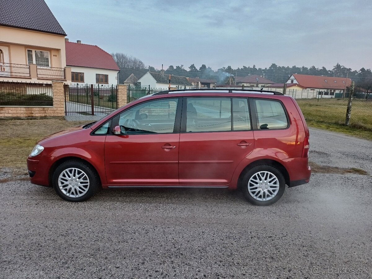 Predám VW Touran 1.9TDI PD DPF, 77kw,automat DSG 7kvalt,rok