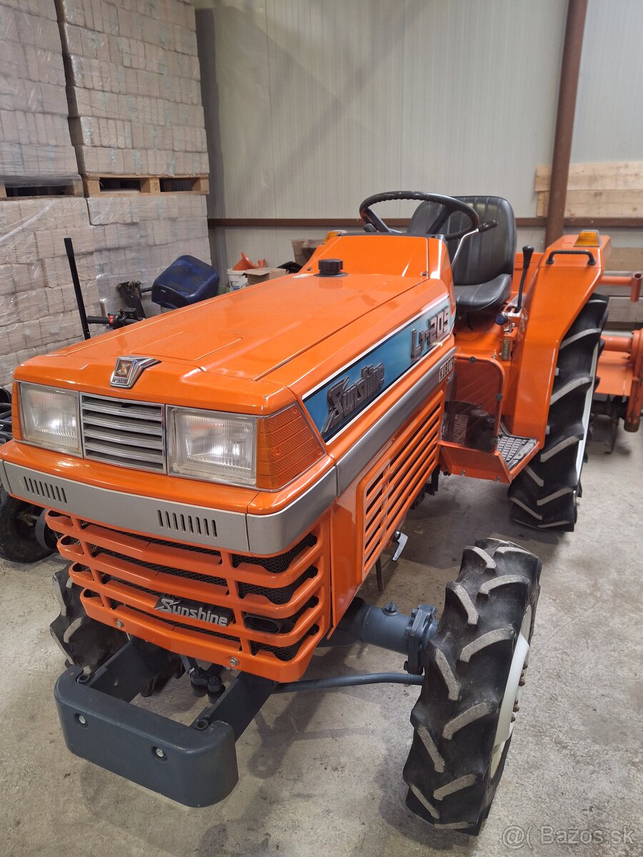 Predám  KUBOTA  L1 -205