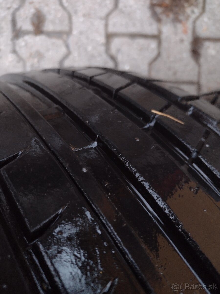 Pneu 245/40 R19