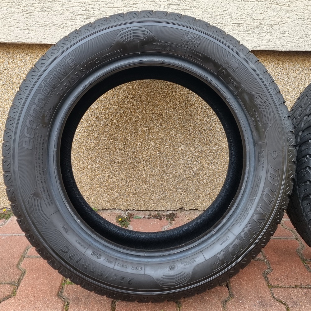 Dunlop Econodrive 225/55 R17 C