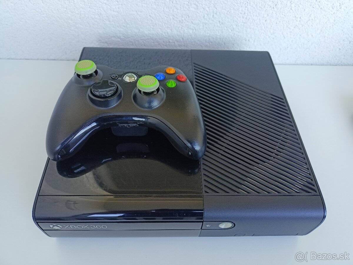 Xbox 360 Slim elite