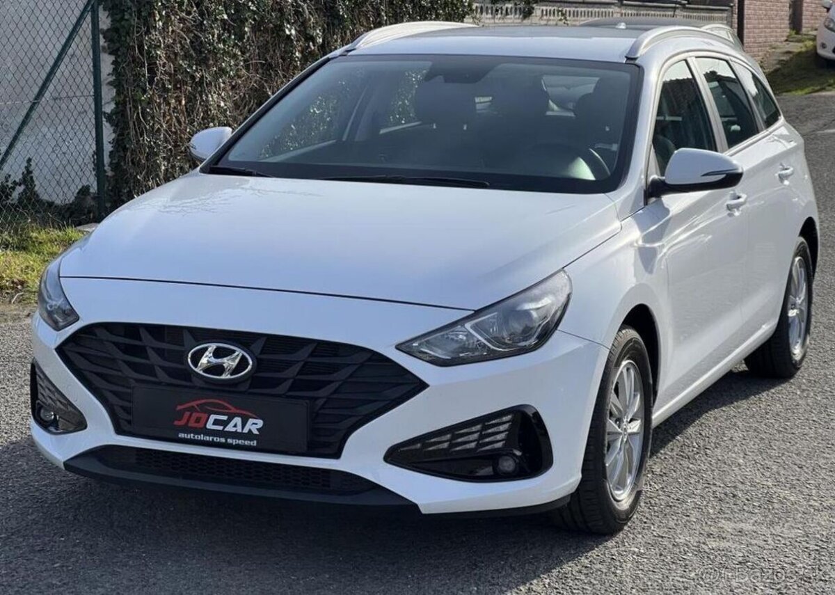 Hyundai i30 1.5i CVVT KOUPENO V ČR 1.MAJ. benzín manuál