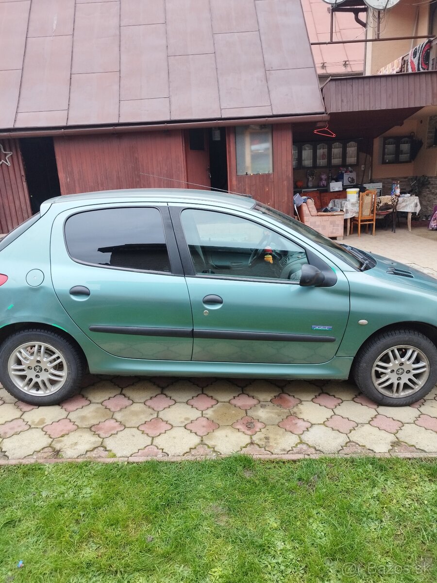 Peugeot 206