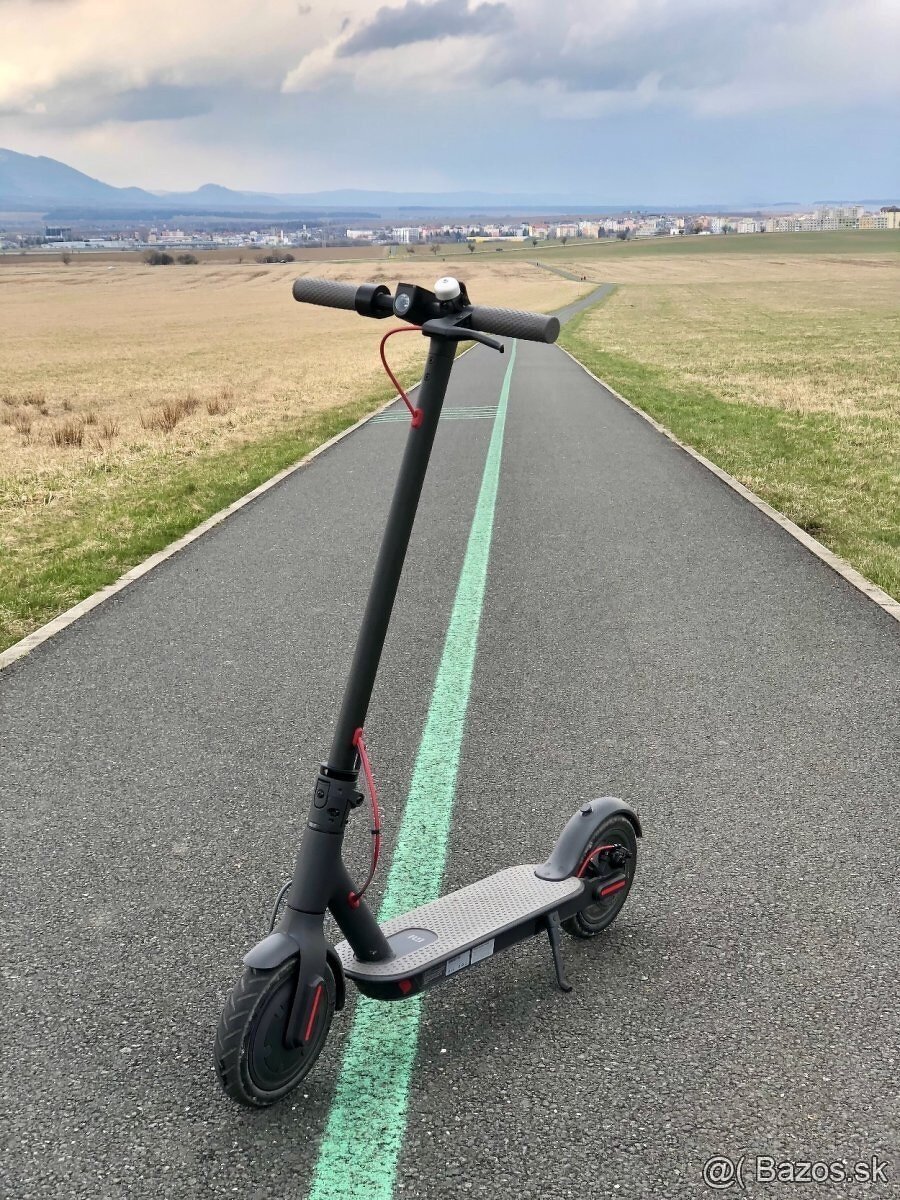 Elektrokolobežka Xiaomi Mi Scooter M365 AKTUÁLNE