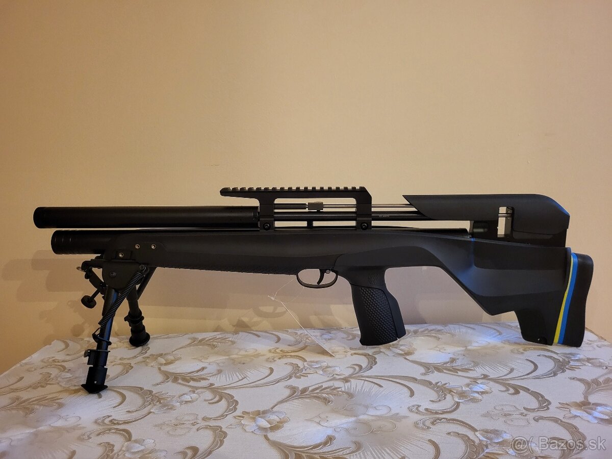 PCP vzduchovka Stoeger XM1 BULLPUP  5.5mm