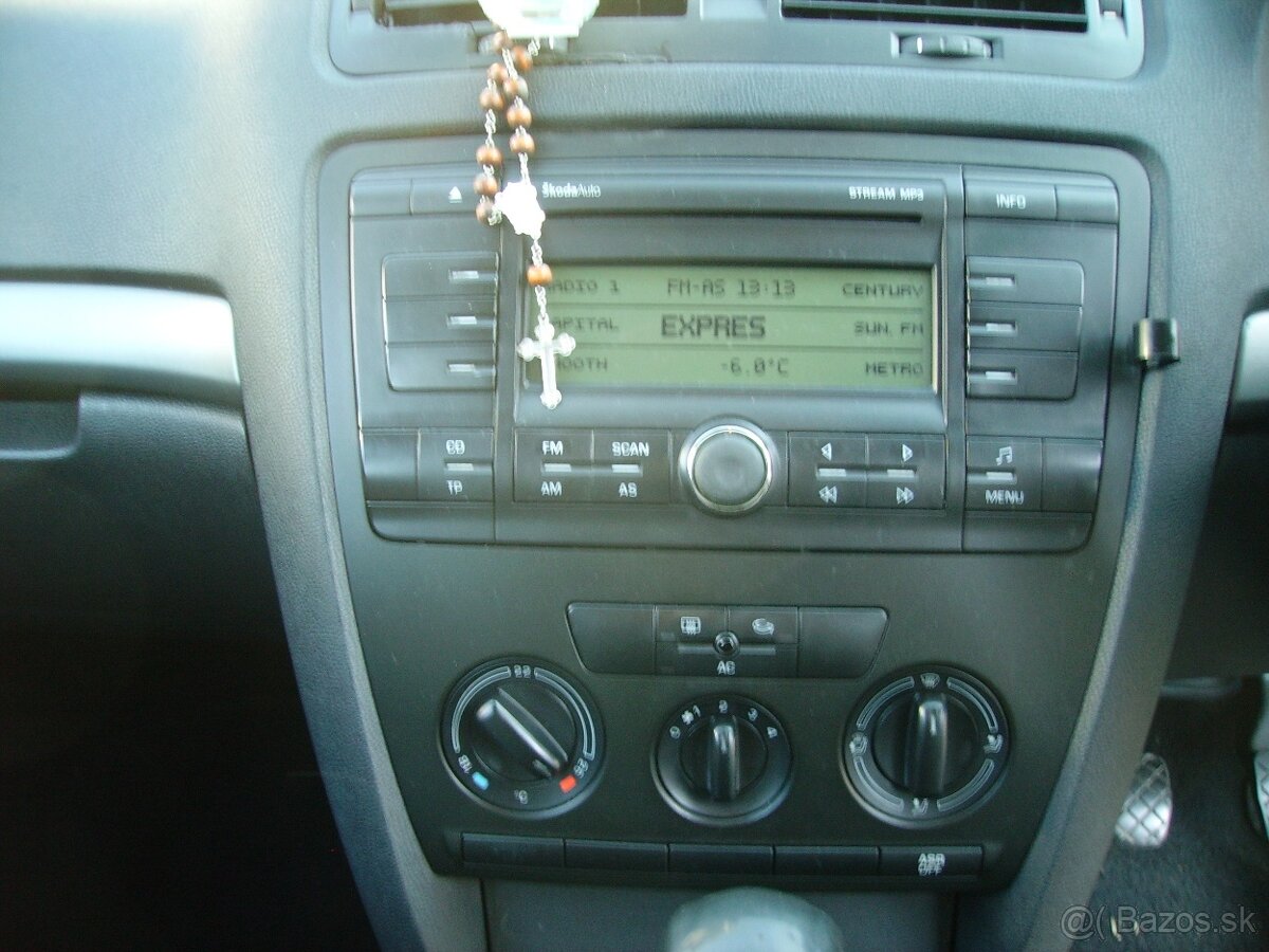 predam radio, autoradio škoda octavia 2