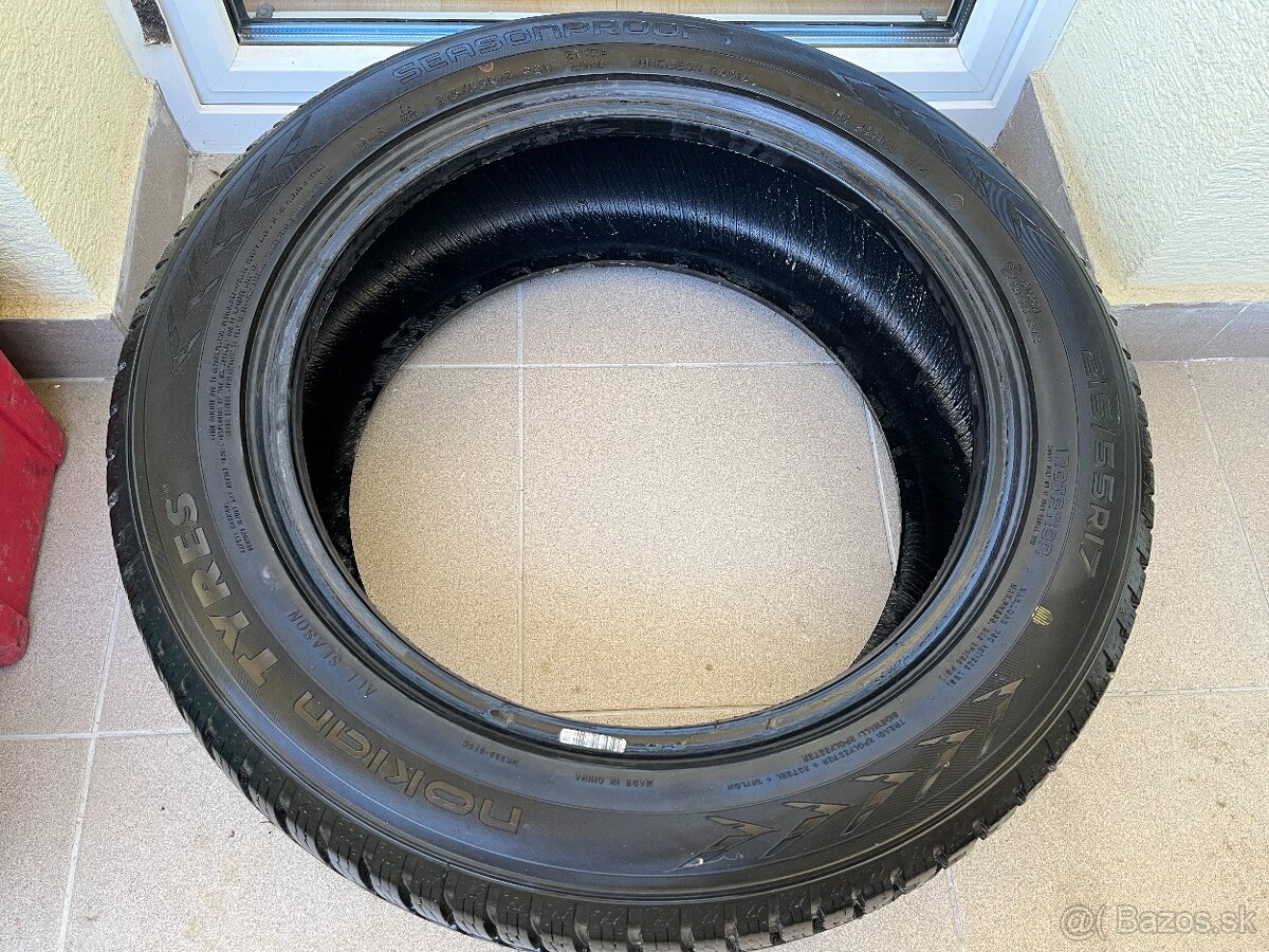 Nokian Seasonproof 1 215/55 R17 98w. Skoro nové 1 kus