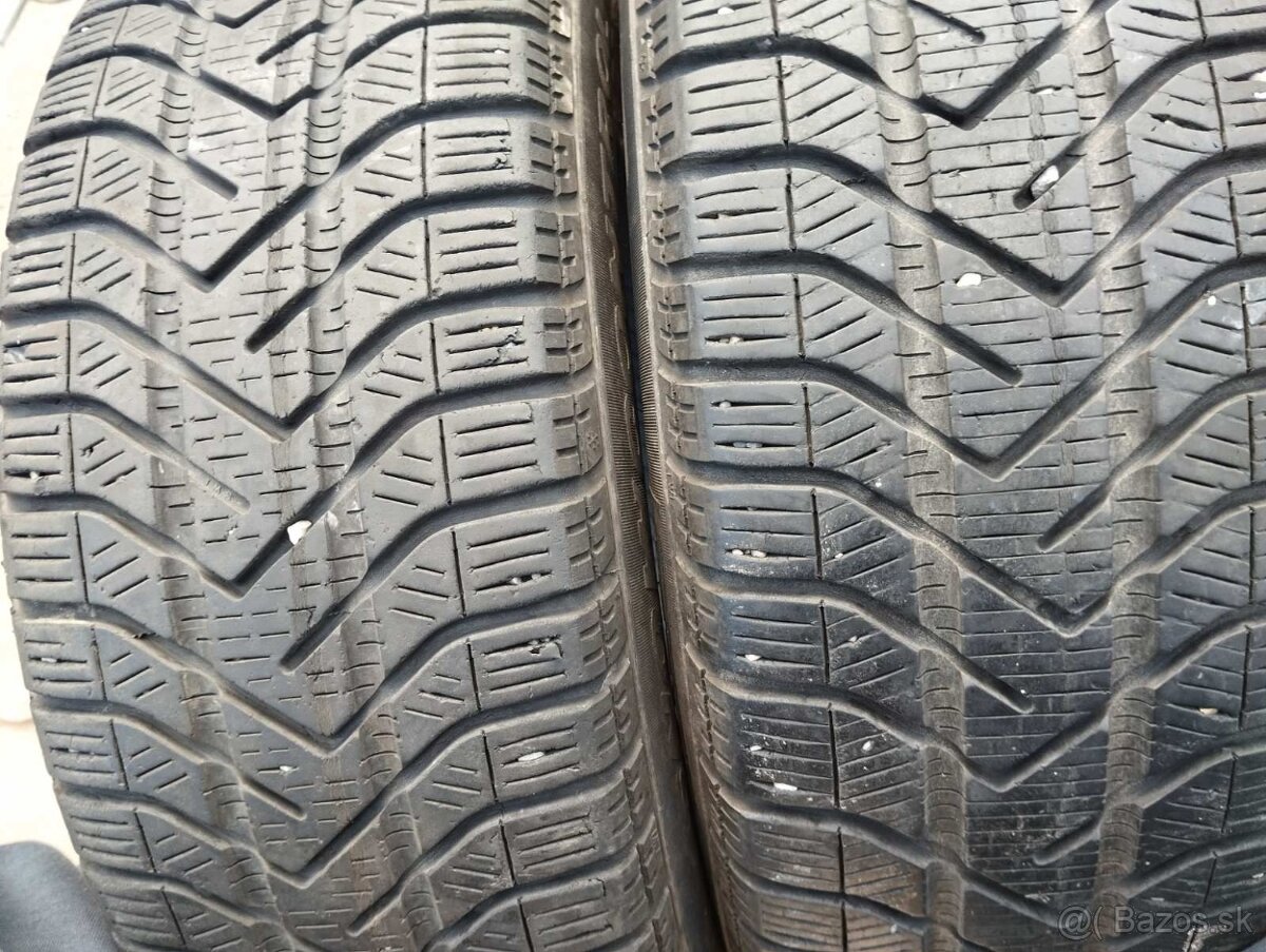 2X ZIMNE PNEUMATIKY PIRELLI  185/55R15 82T