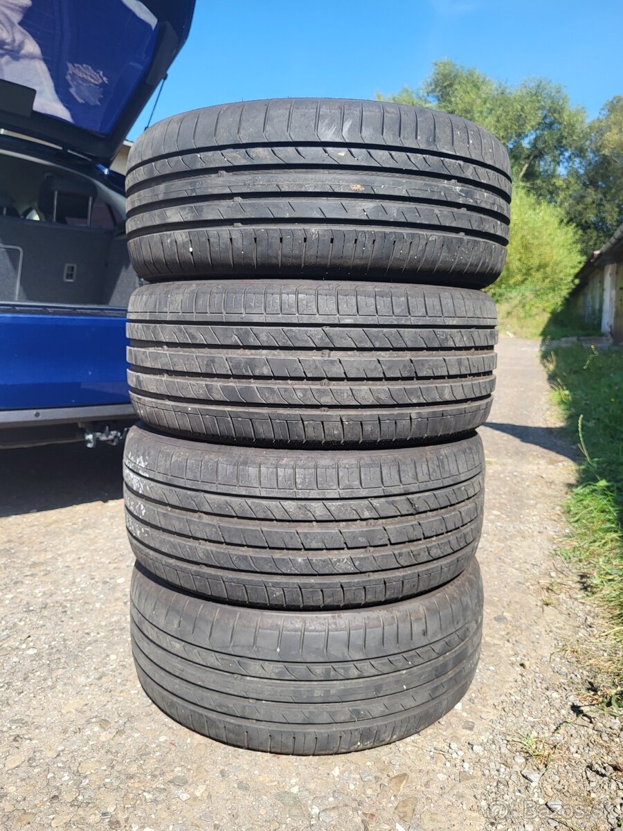 Letne pneu  215/45R16