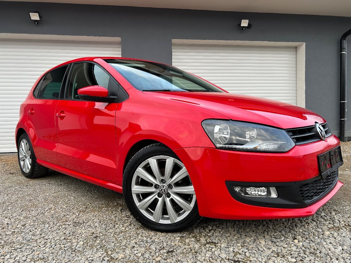 VOLKSWAGEN POLO 1,2 BENZÍN,MODEL 2011,ALU,PRVÝ MAJITEĽ