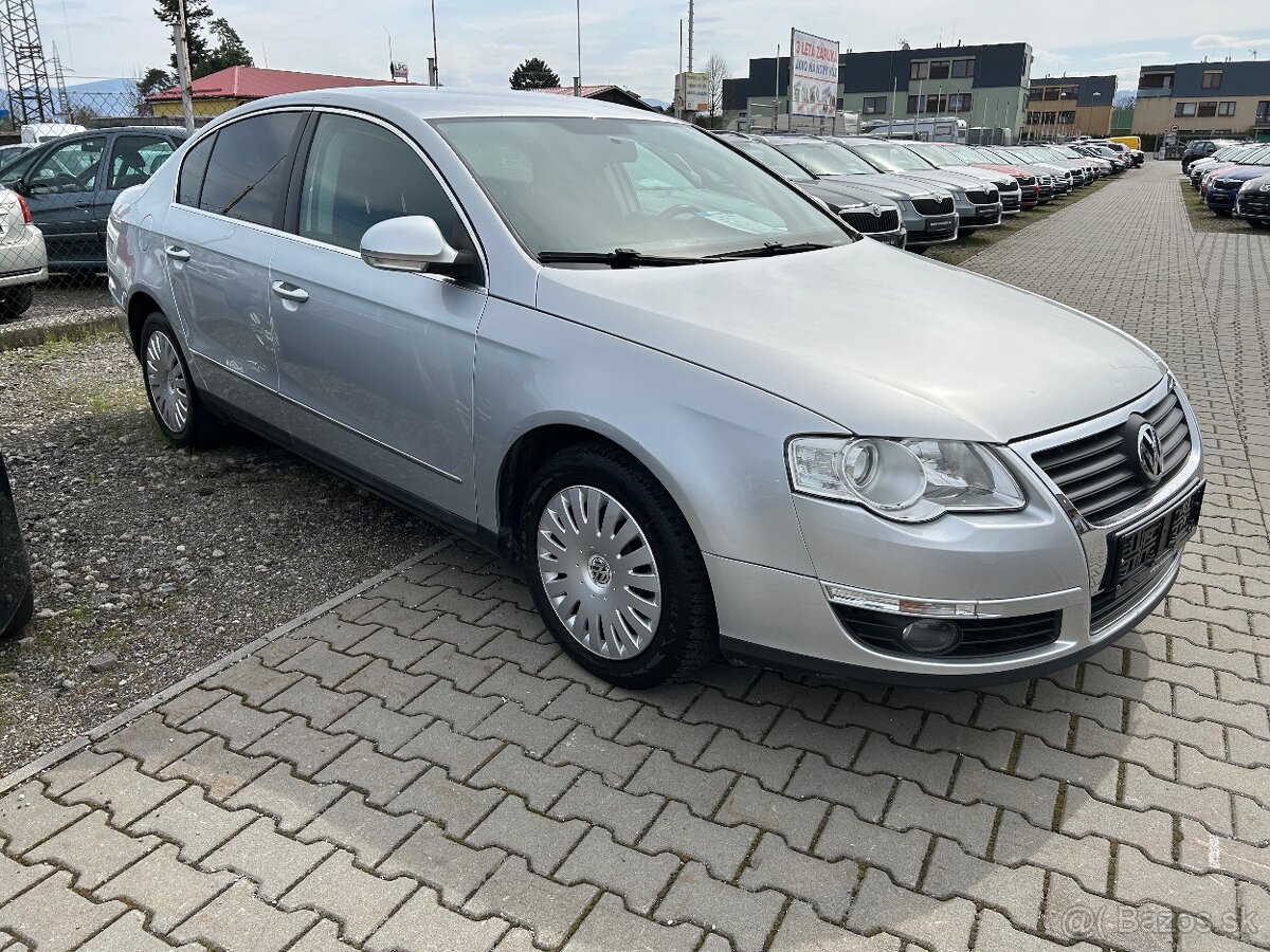 Volkswagen Passat 1.6 FSi