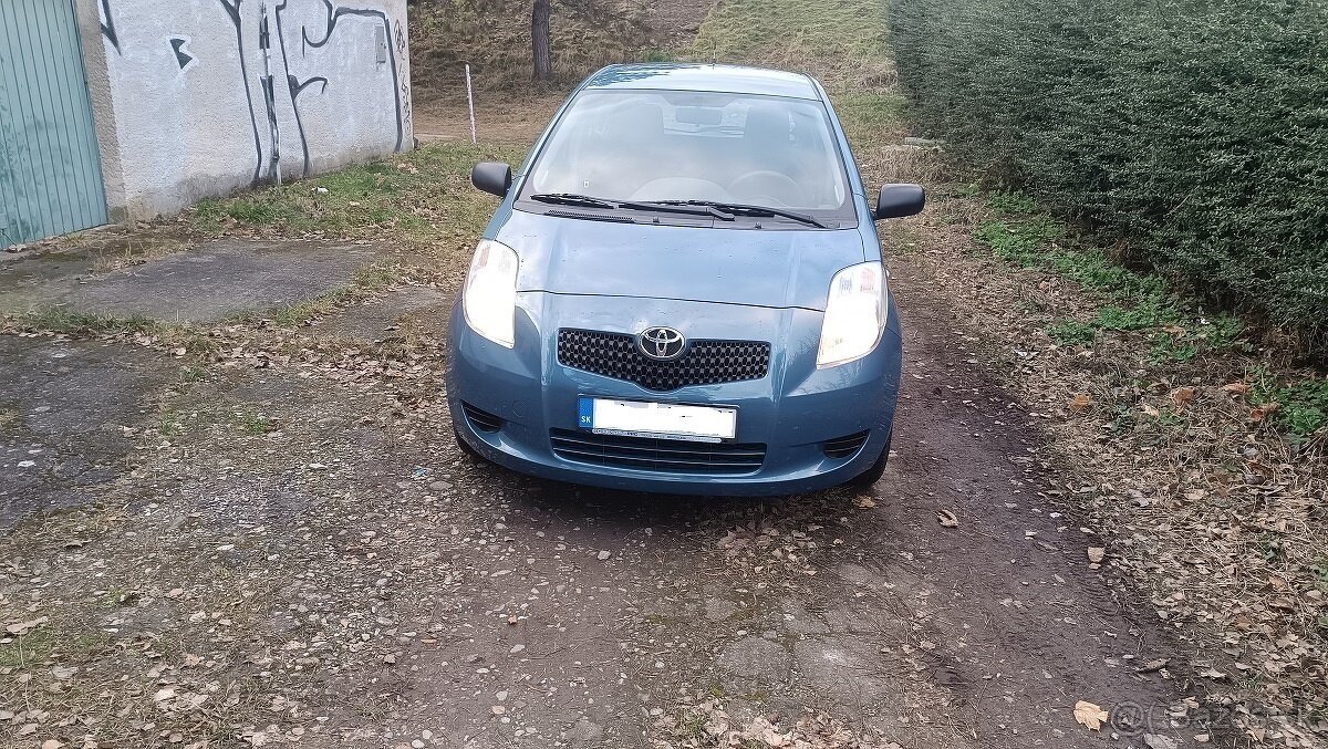 Toyota yaris 1,3 benzín 2008 manuálna prevodovka