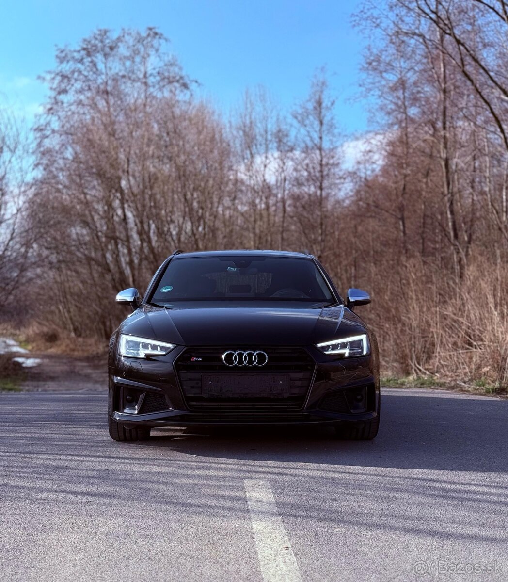 Audi S4