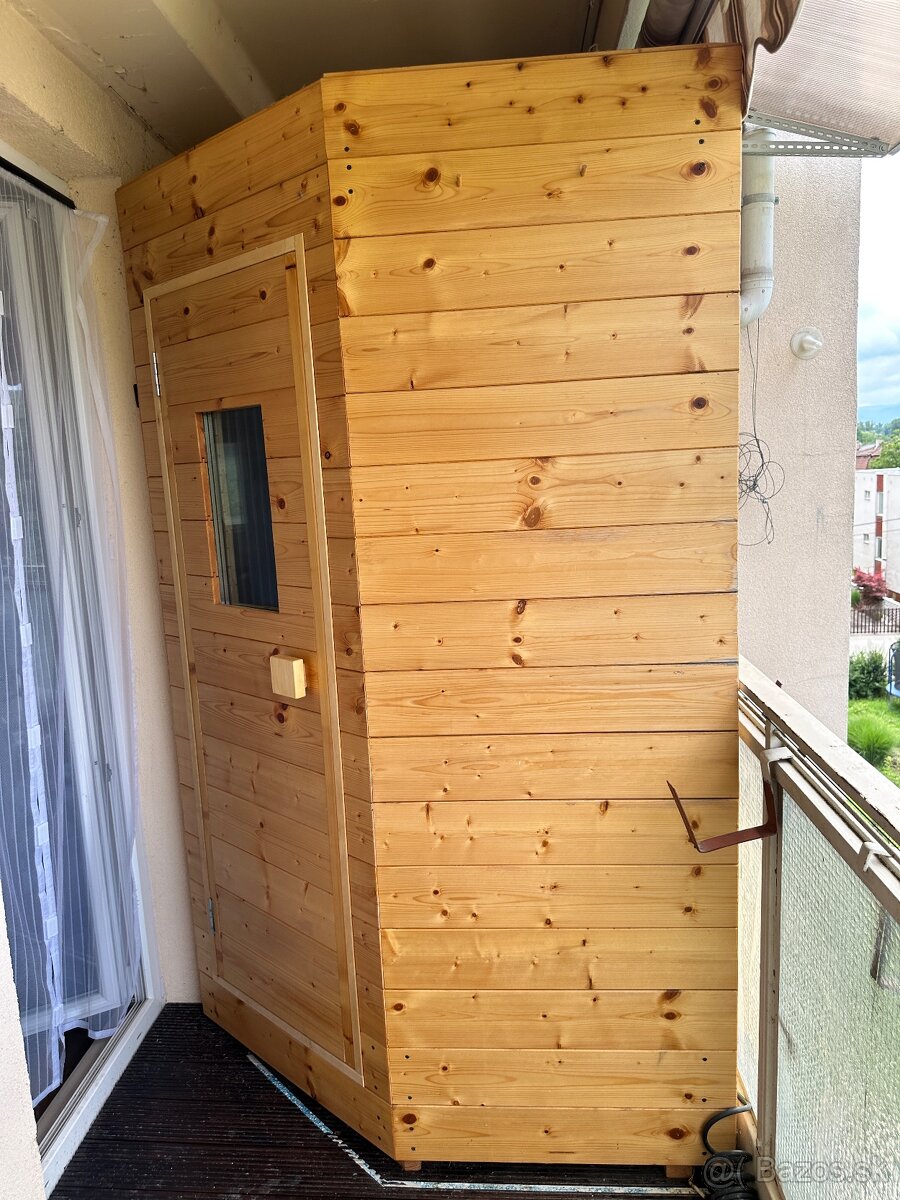 Fínska sauna s pieckou a výbavou
