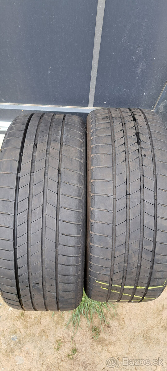 2ks letne pneu Bridgestone 225/40R19