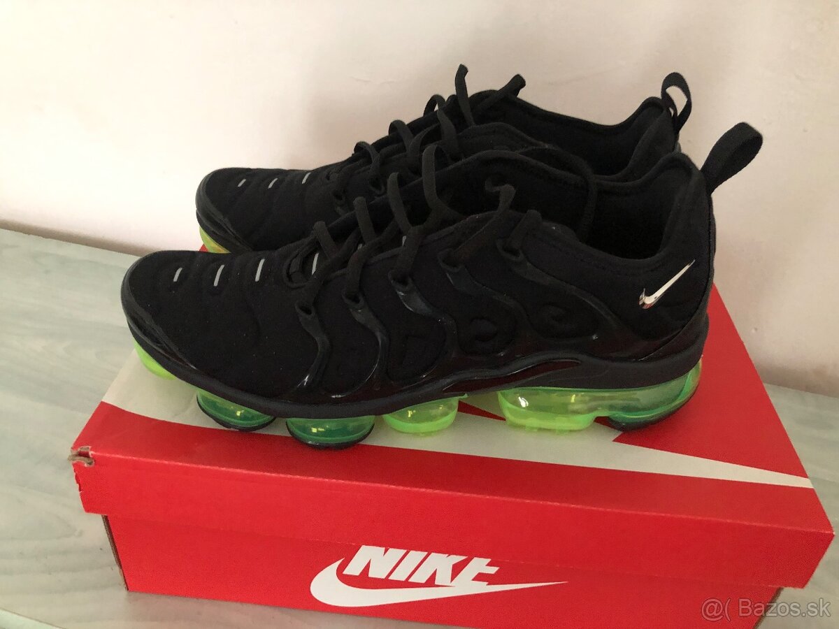 Tenisky - Nike Air VaporMax Plus - Nové