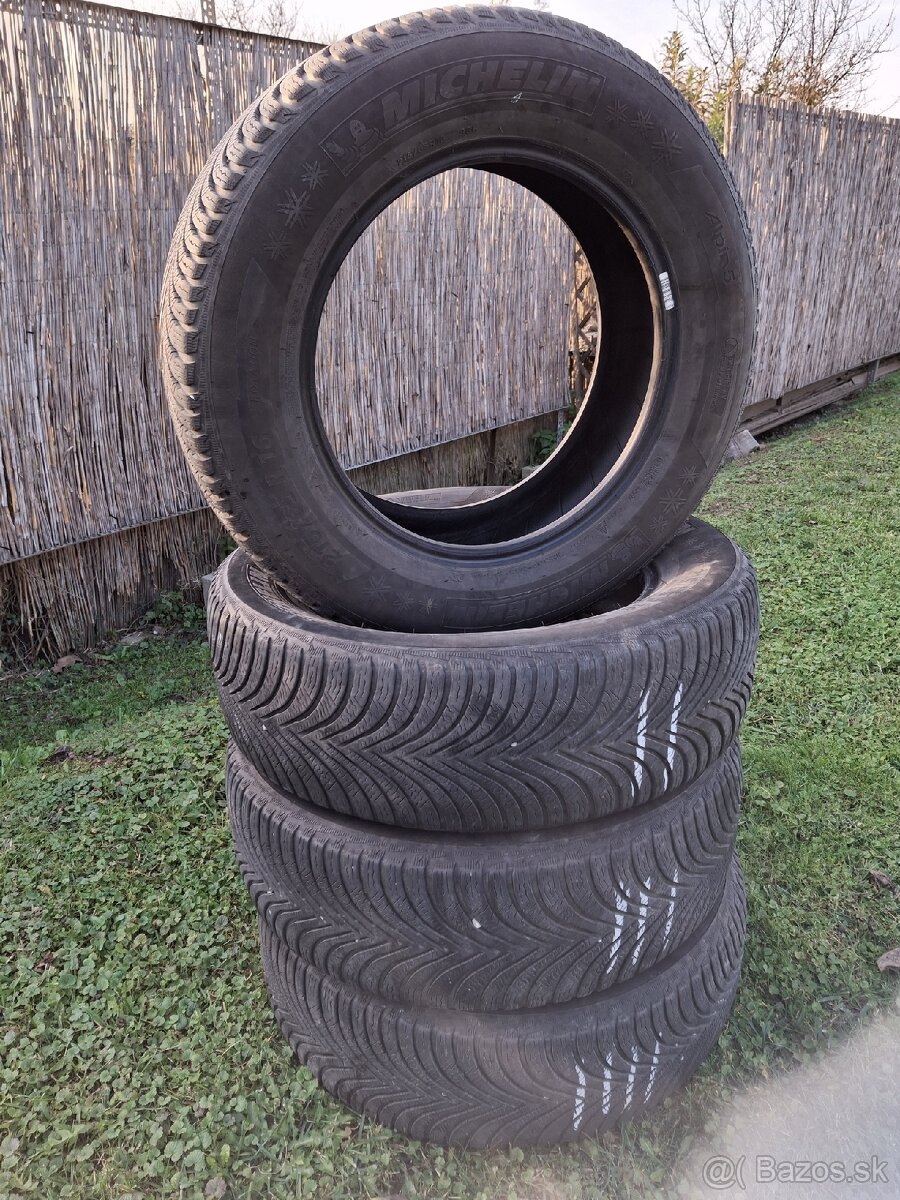 215/65 R16 Michelin