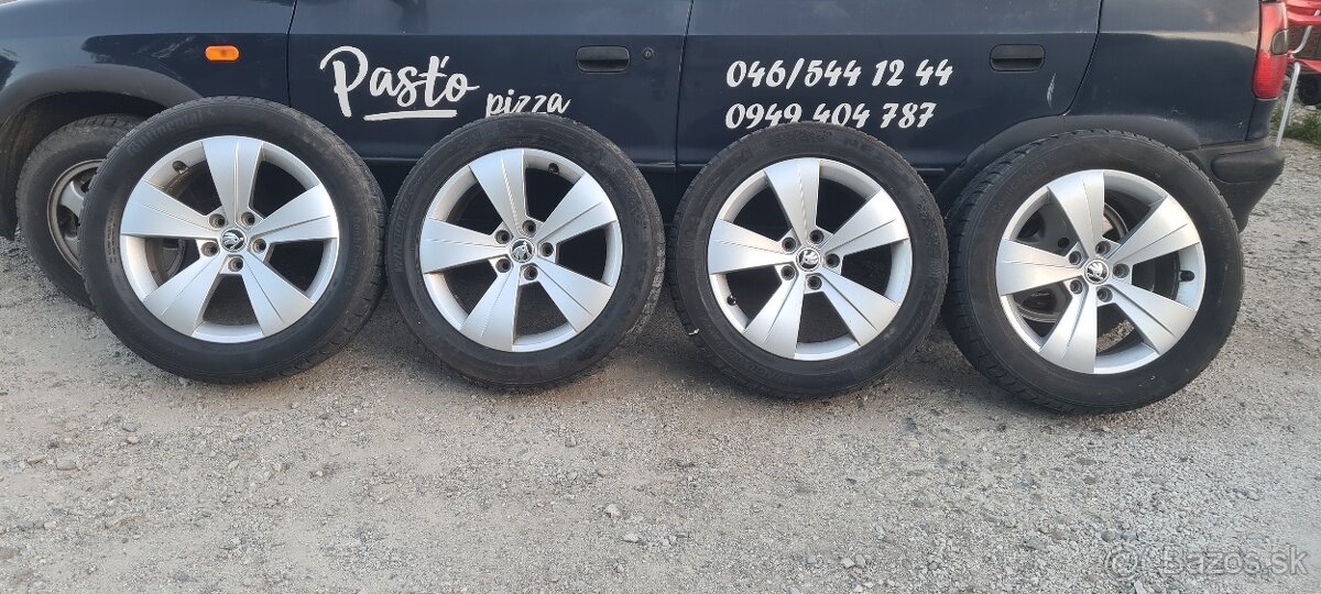 ORIGINÁL SADU KOLIES 5x112 R17 PNEU 215/55 R17 ŠKODA