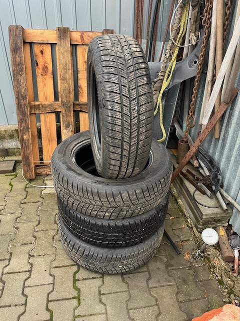 215/65 r17 zimne Barum