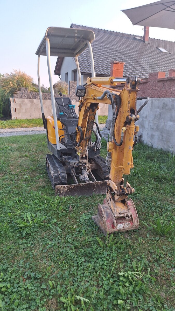 Takeuchi TB108