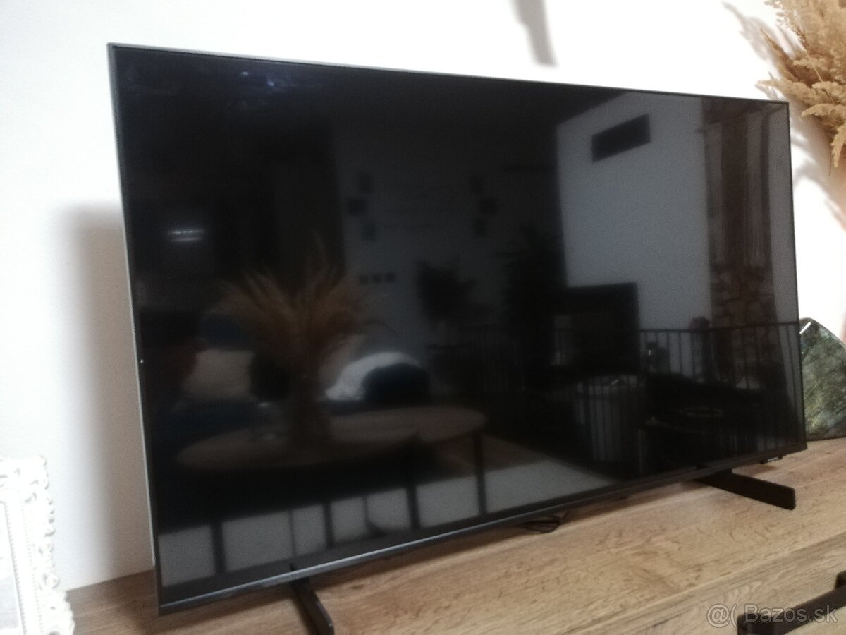 Televízor Samsung UE43CU8072