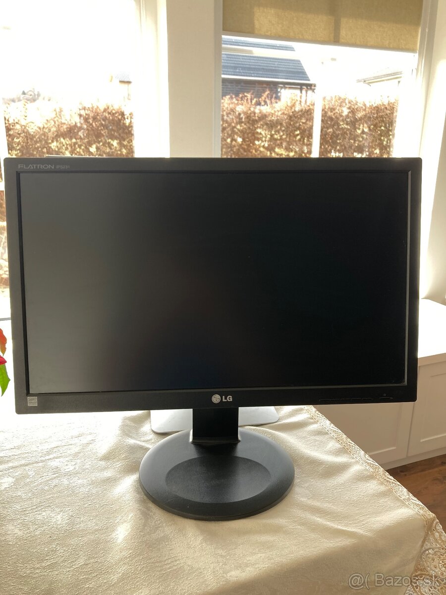 Monitor LG Flatron IPS