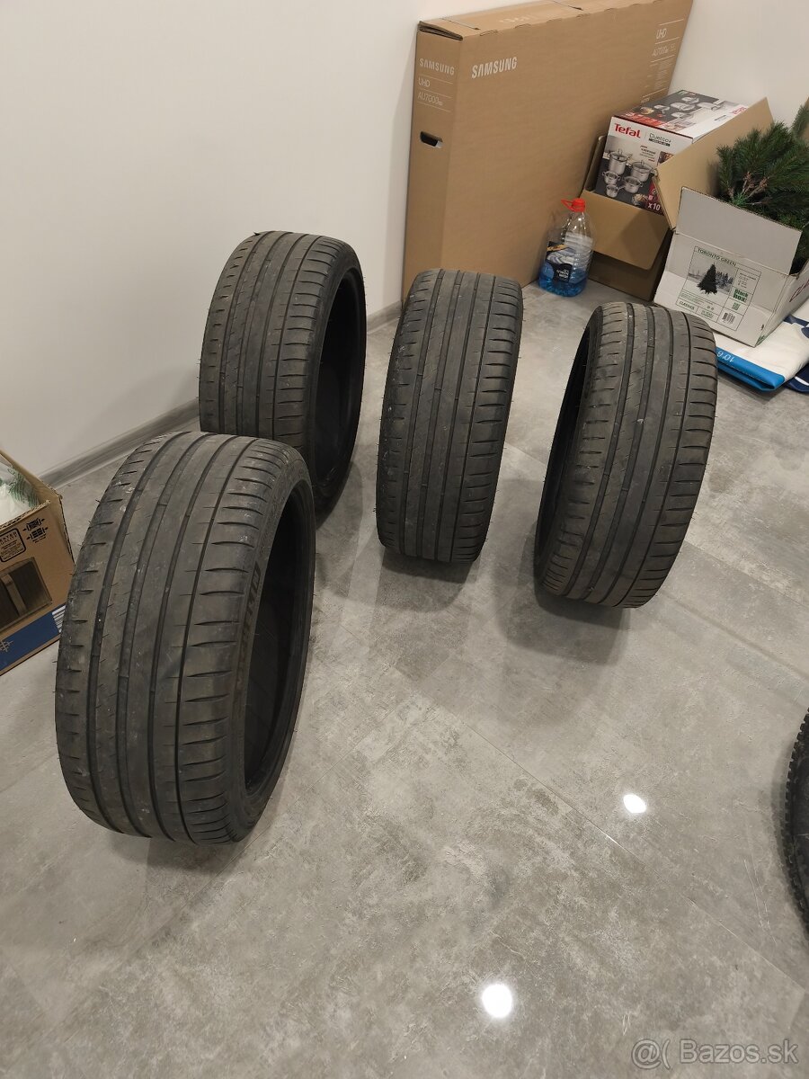 Letné Michelin pilot sport 4 225/40/18R