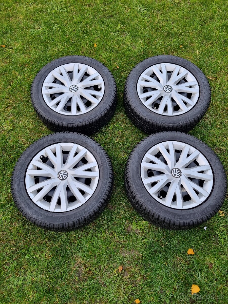 Zimné pneumatiky 205/55/R16 Dunlop sport na plech diskoch