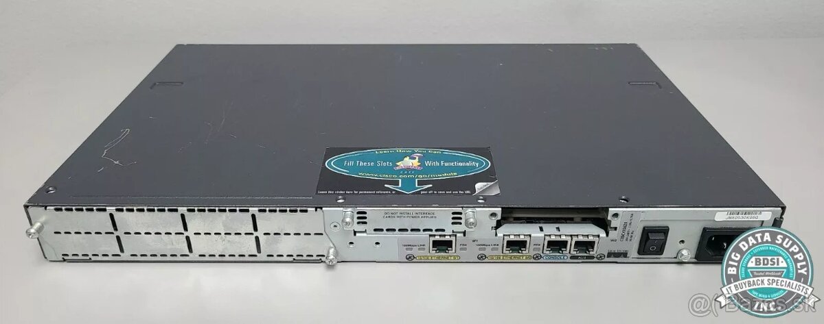 Router CISCO 2621