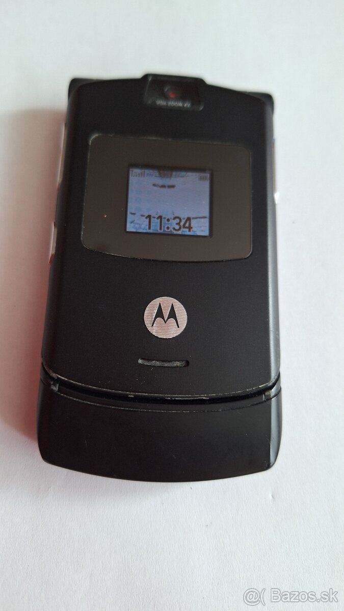 Motorola Razr  V3 top stav