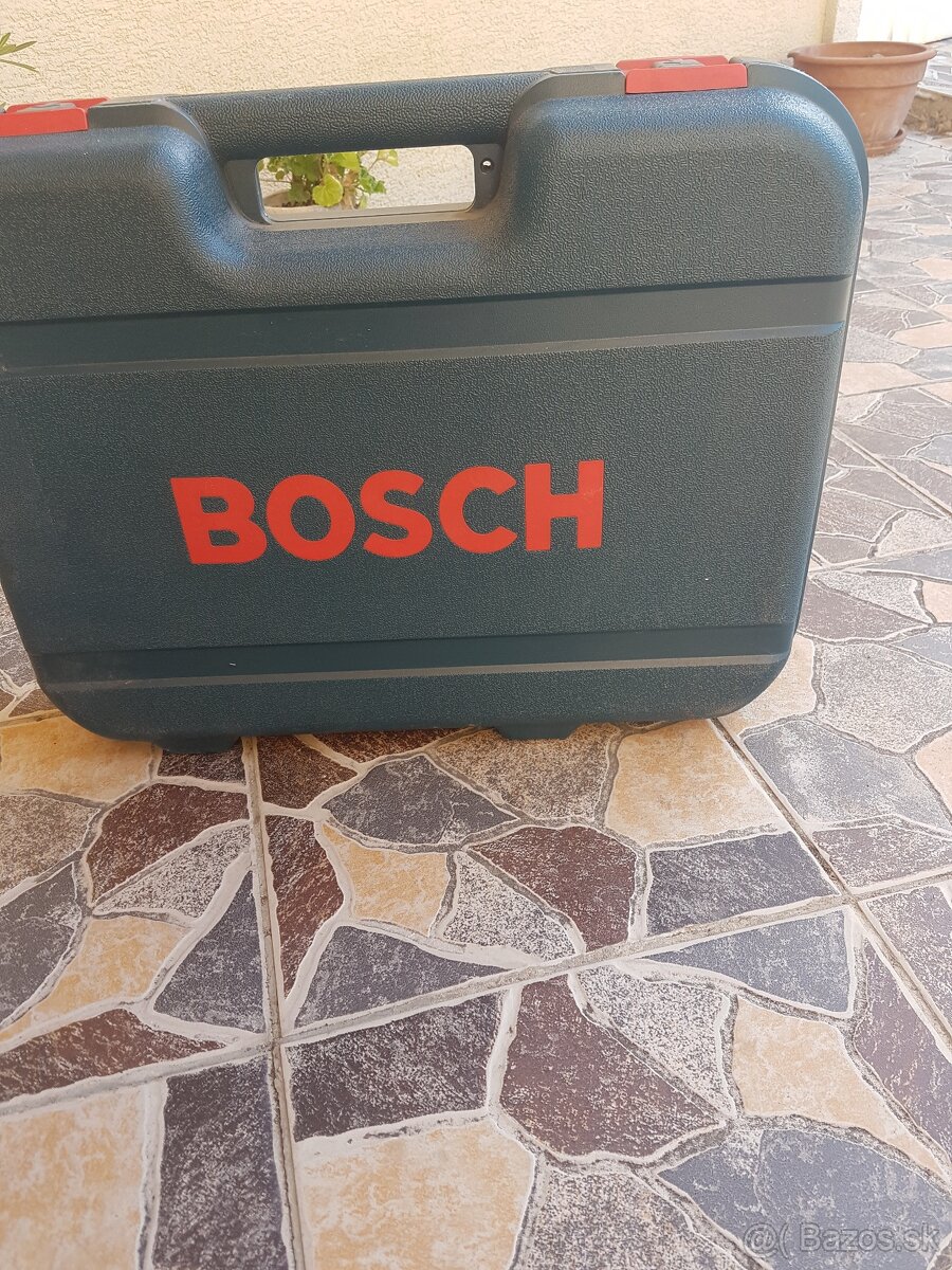 kufrik  BOSCH na náradie