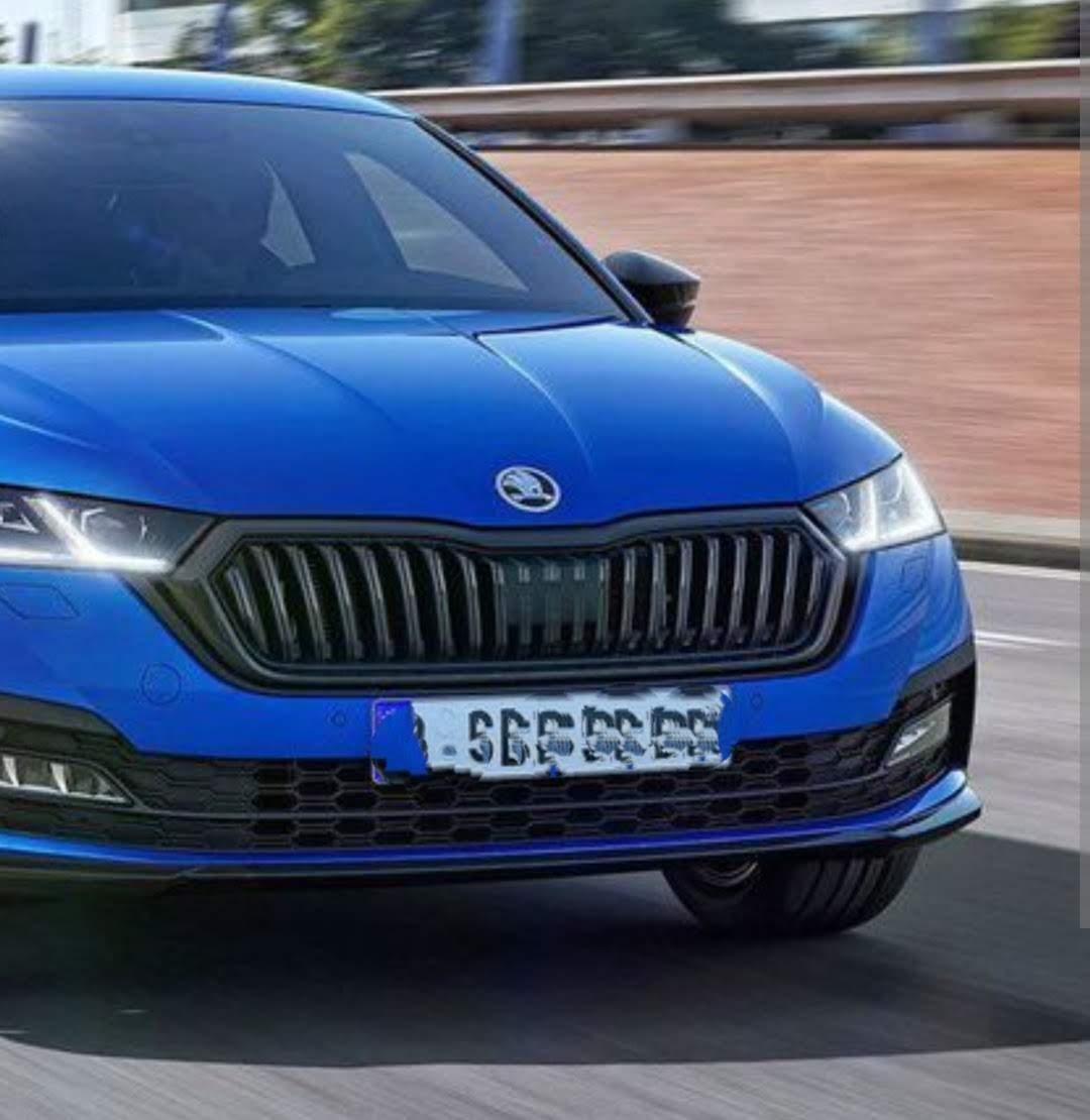 Škoda Octavia 4 5E3 RS cierna maska Octavia Mk4 IV