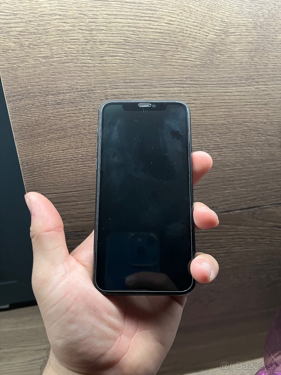 Predám iPhone 11 PRO 256GB