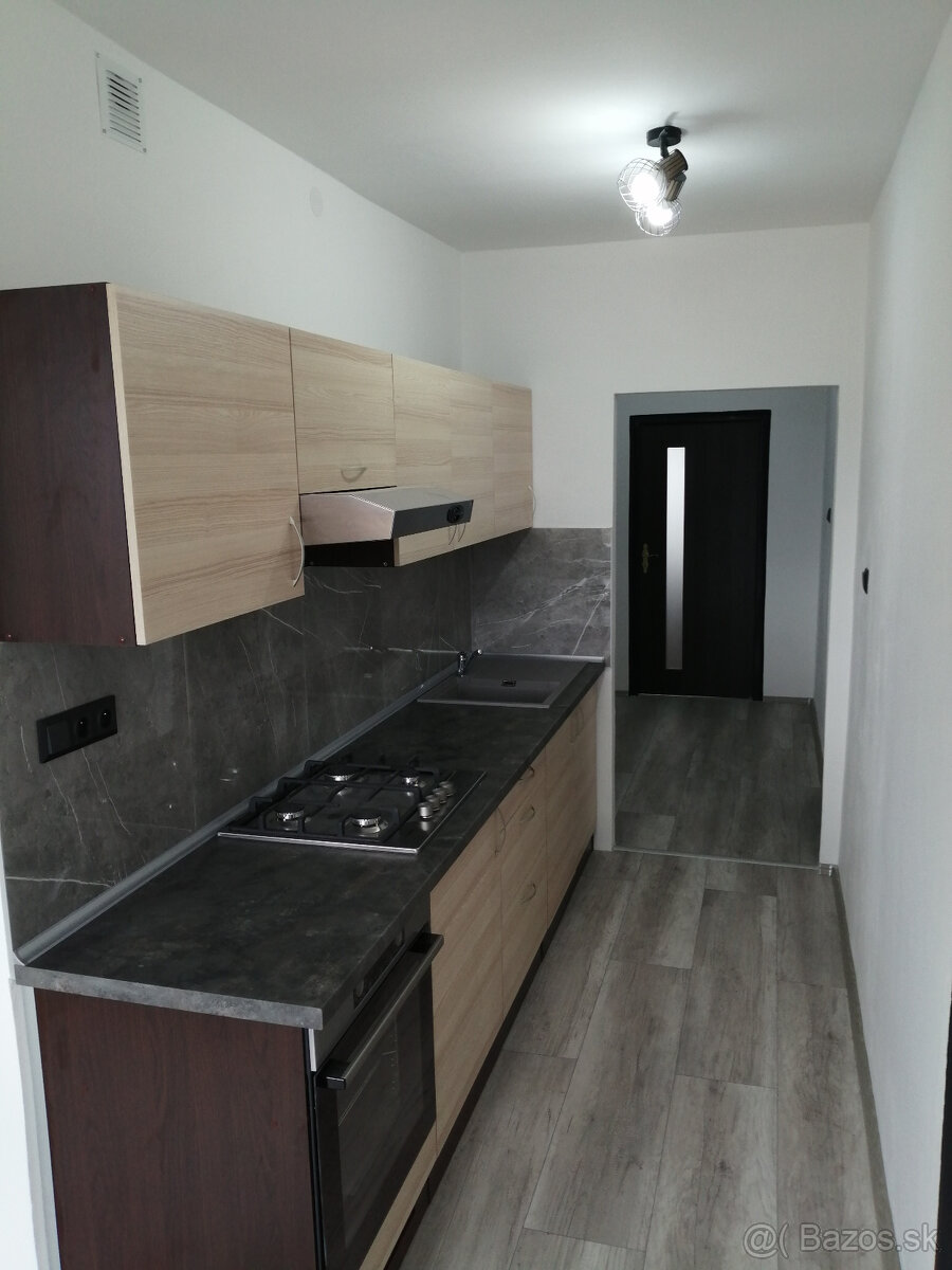 Na predaj 2 izbový byt v Dubnici nad váhom 1 796,88 €/m²