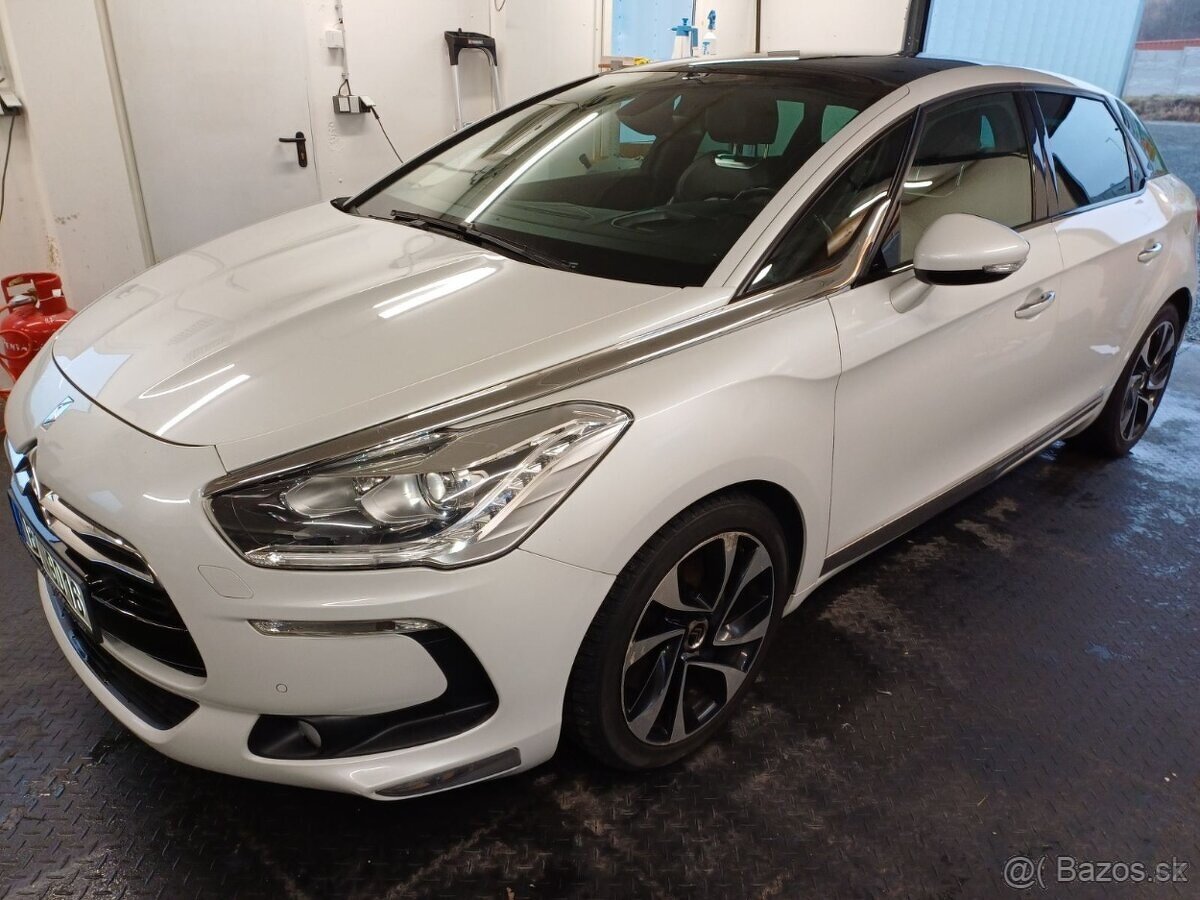 DS5 2.0 HDi manual - výborný stav