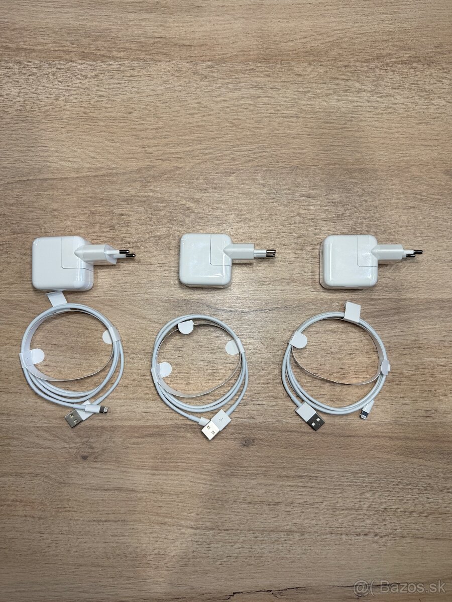 Apple adaptér + kábel