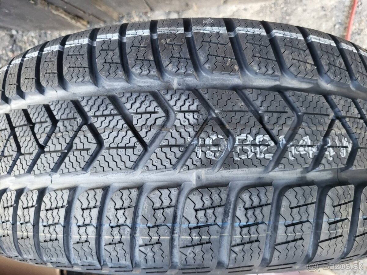 Nová zimní sada Pirelli 225/40/18