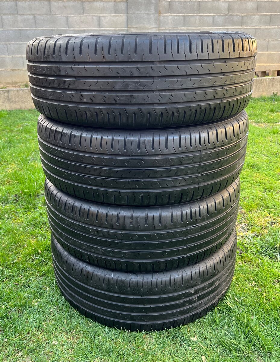 215/60 r17 letné Continental 96H