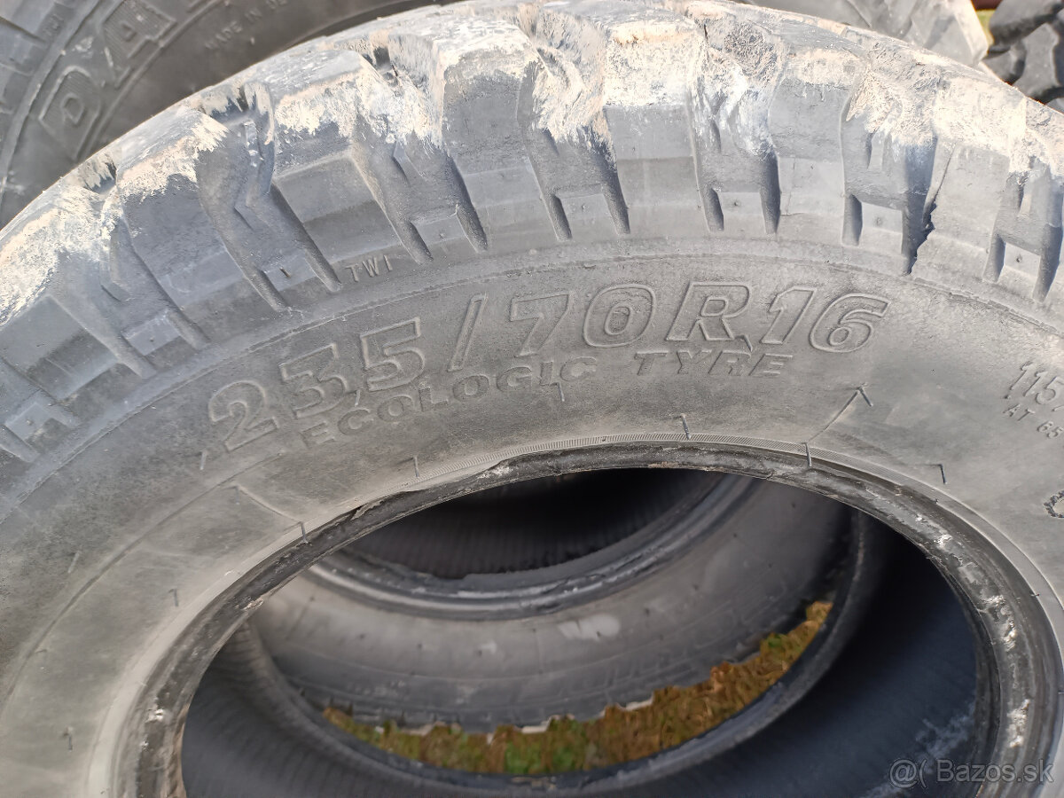 Pneu Dakar 235/70 r 16