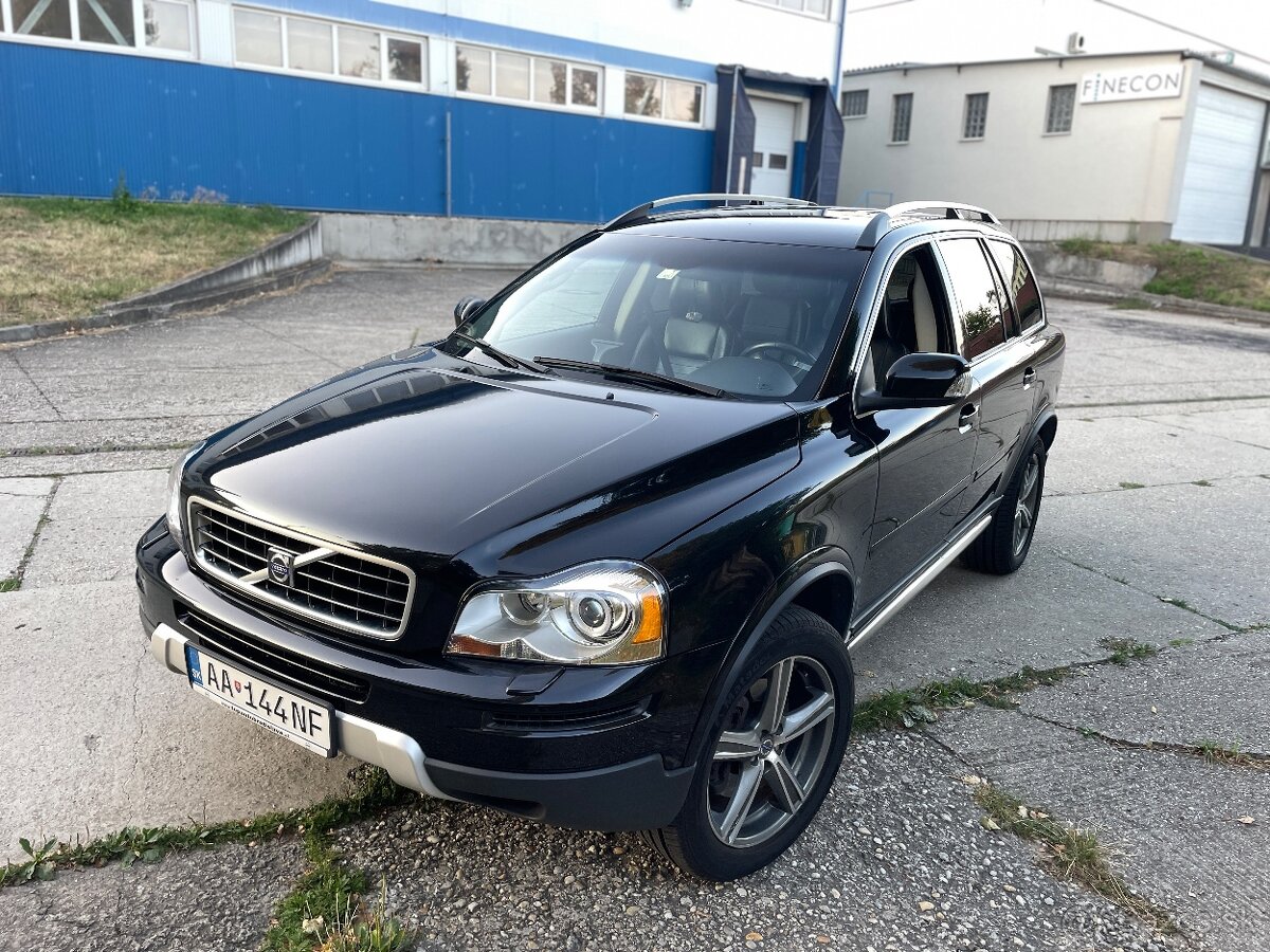 Volvo XC90 D5 Executive A/T krásavec