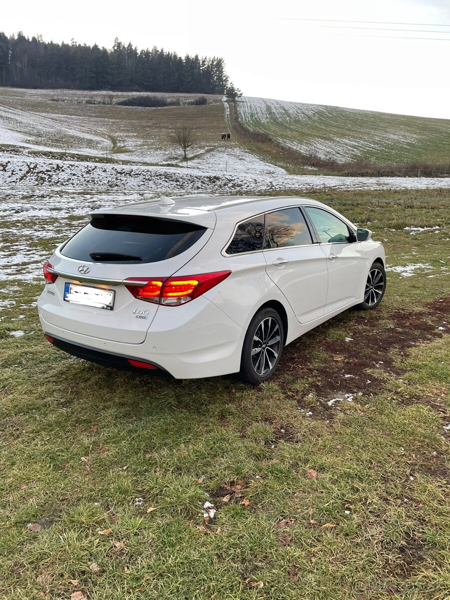 Hyundai i40 CW ,  1.7 CRDI 104KW