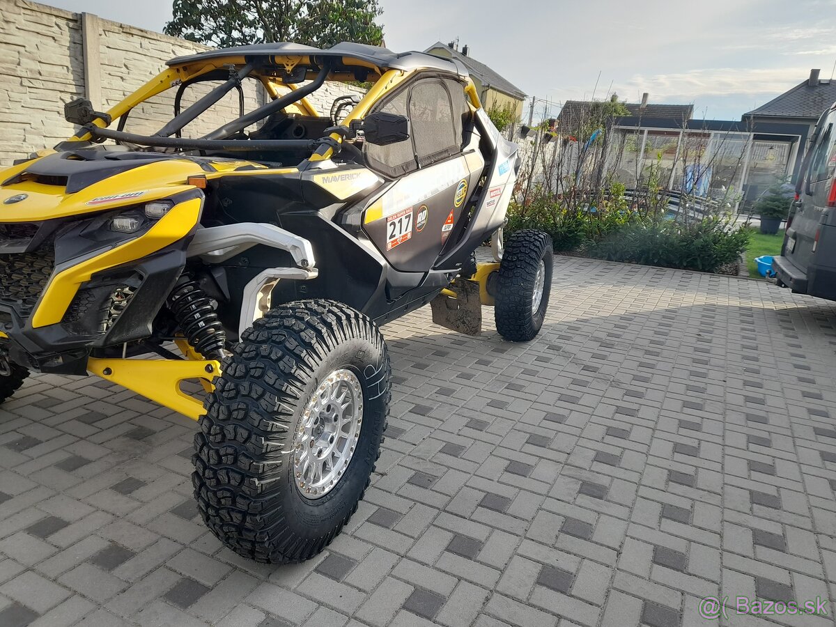 Can am maverick r 240 HP x3 turbo