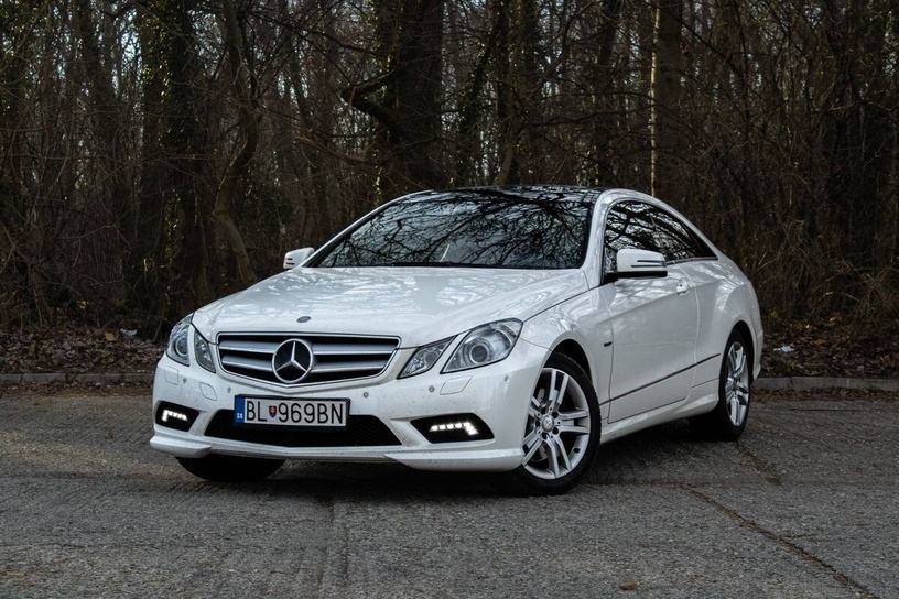 Mercedes-Benz E trieda Kupé 350 CDI Blue 2011