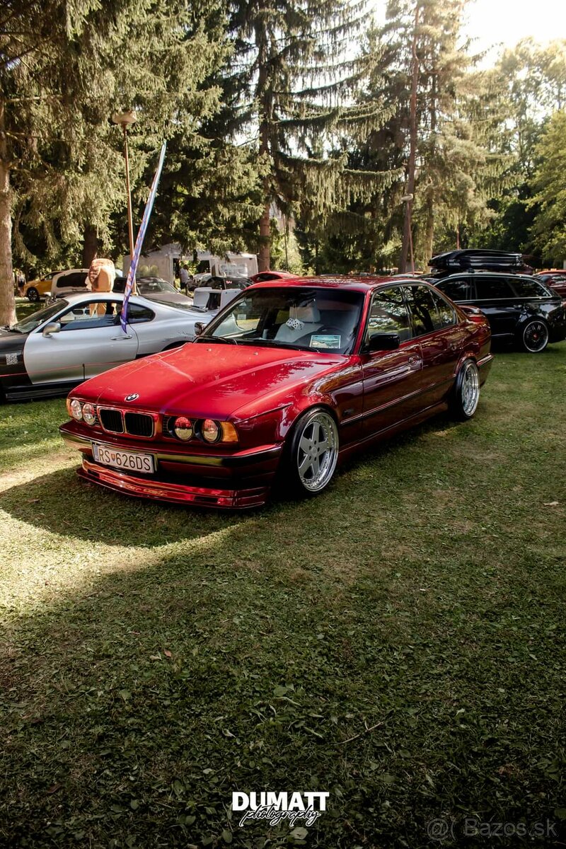 E34